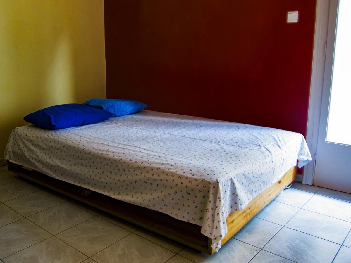 Birbili Youth Guest House 雅典 外观 照片