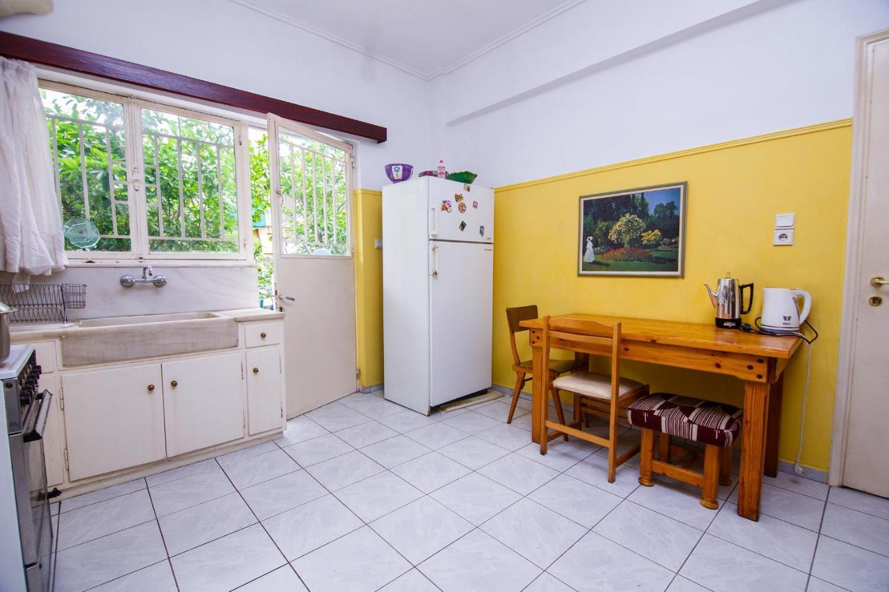 Birbili Youth Guest House 雅典 外观 照片
